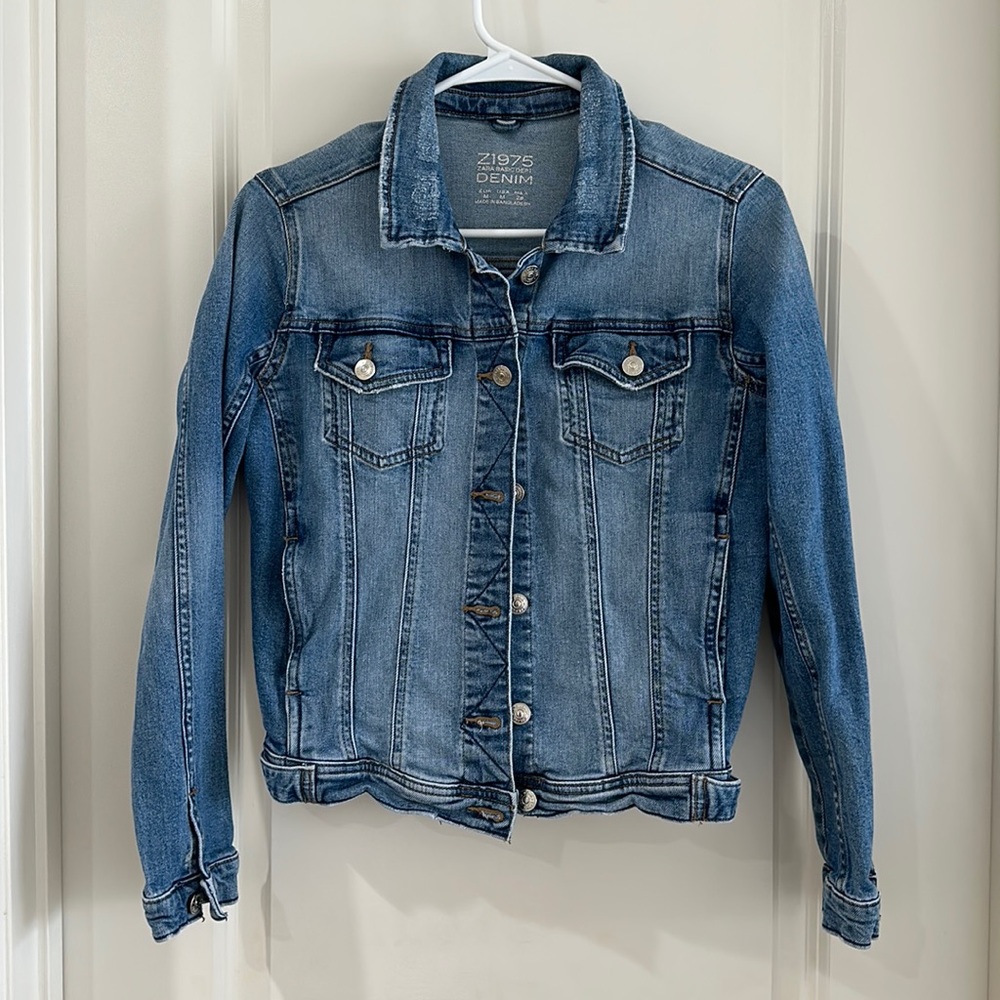 Zara Denim jacket women’s size M